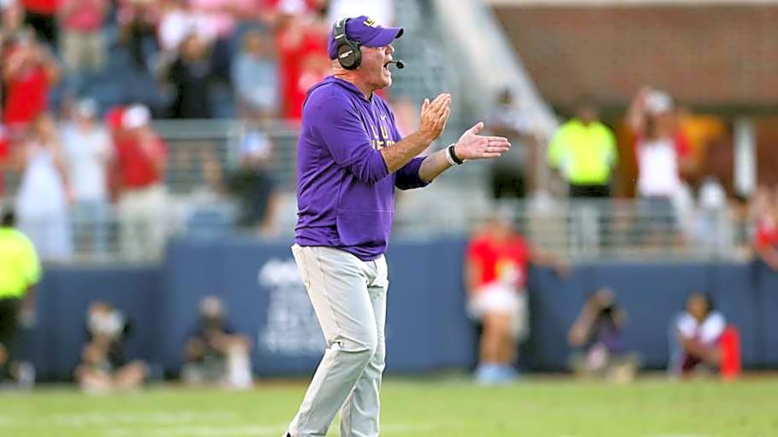LSU Football&#39;s Brian Kelly Defends Garrett Nussmeier, Eyeing Growth Within Program