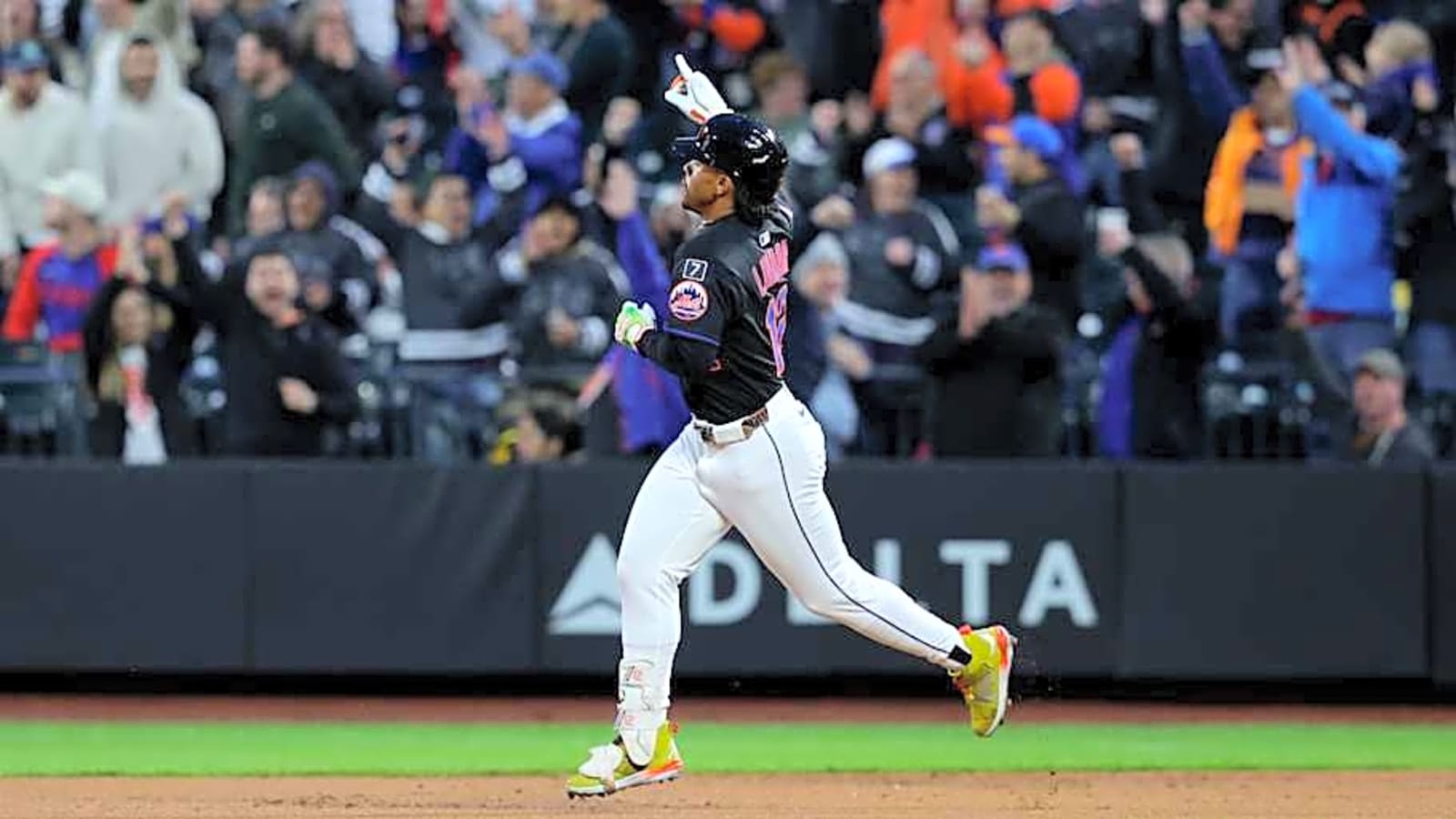 Mets&#39; Francisco Lindor explains new walk-up song decision