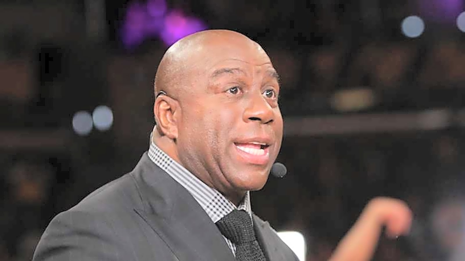 NBA Legend Magic Johnson Reacts To Pistons-Knicks Game 2