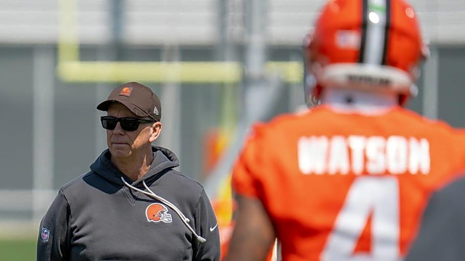 Predicting How Cleveland Browns Quarterback Competition Will Play Out