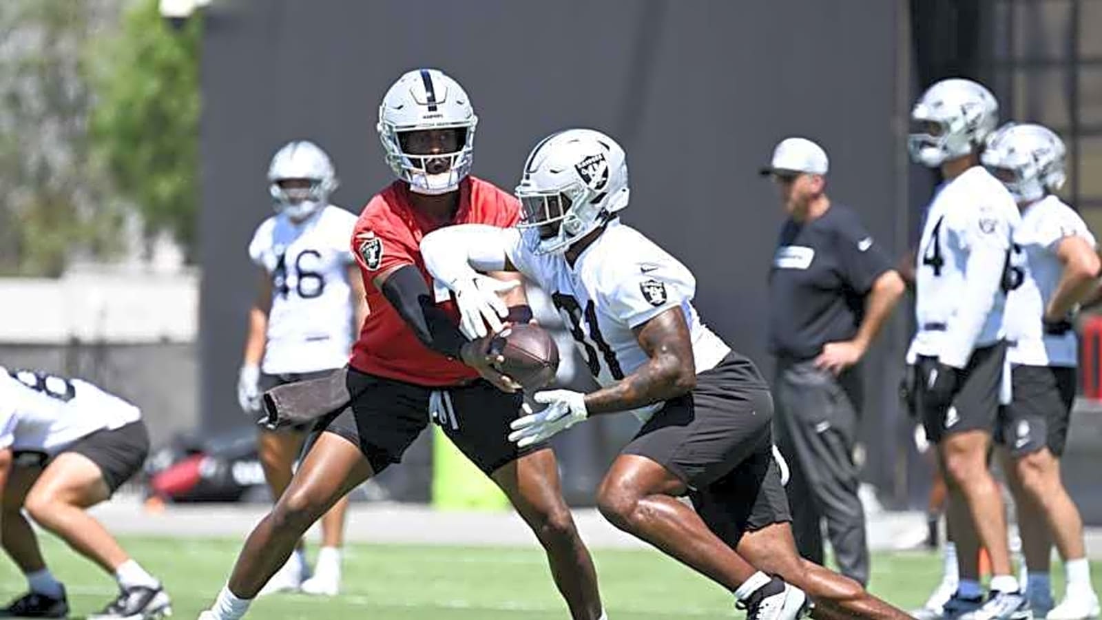 This Raiders&#39; Unit Must Stick Together
