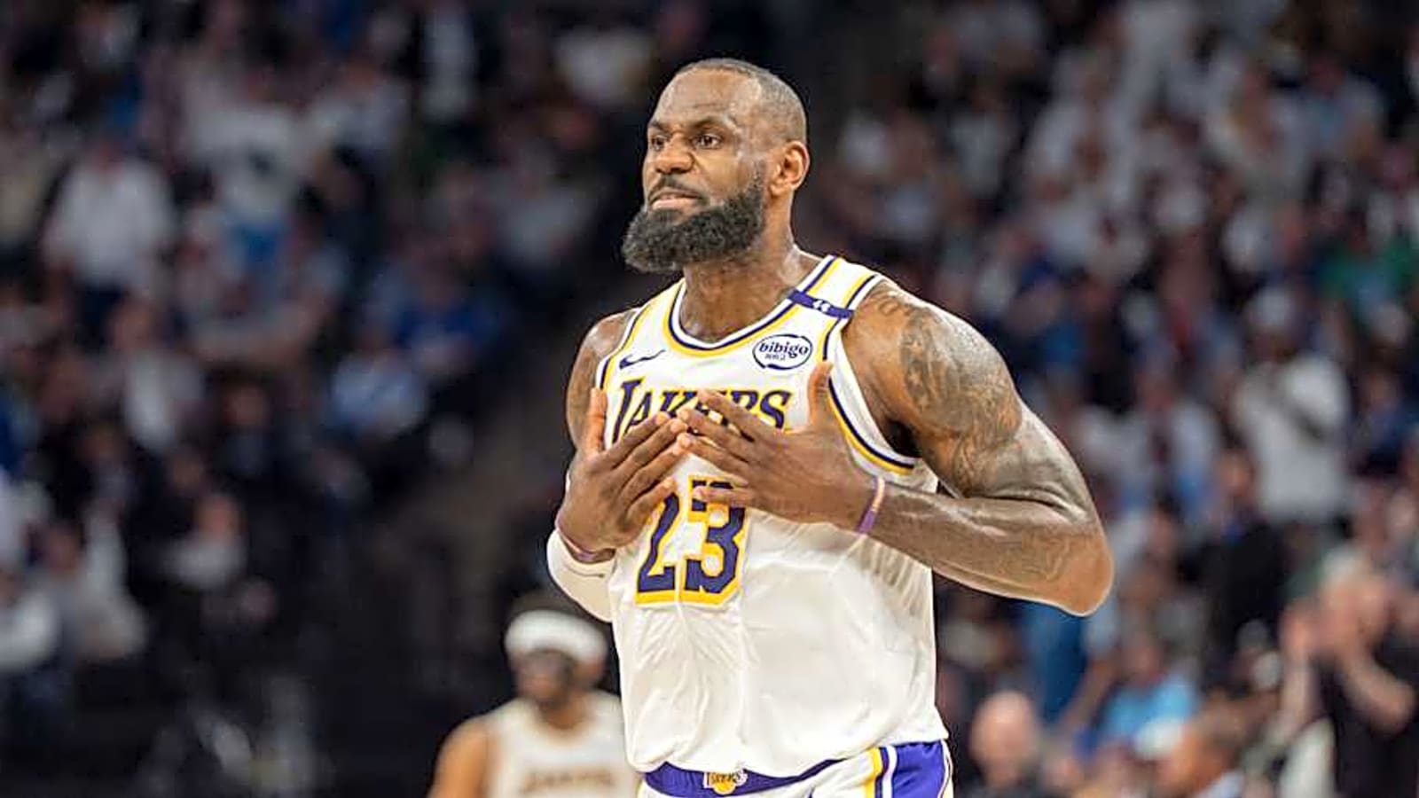  NBA Insiders Seem to Believe LeBron James Will Request Trade