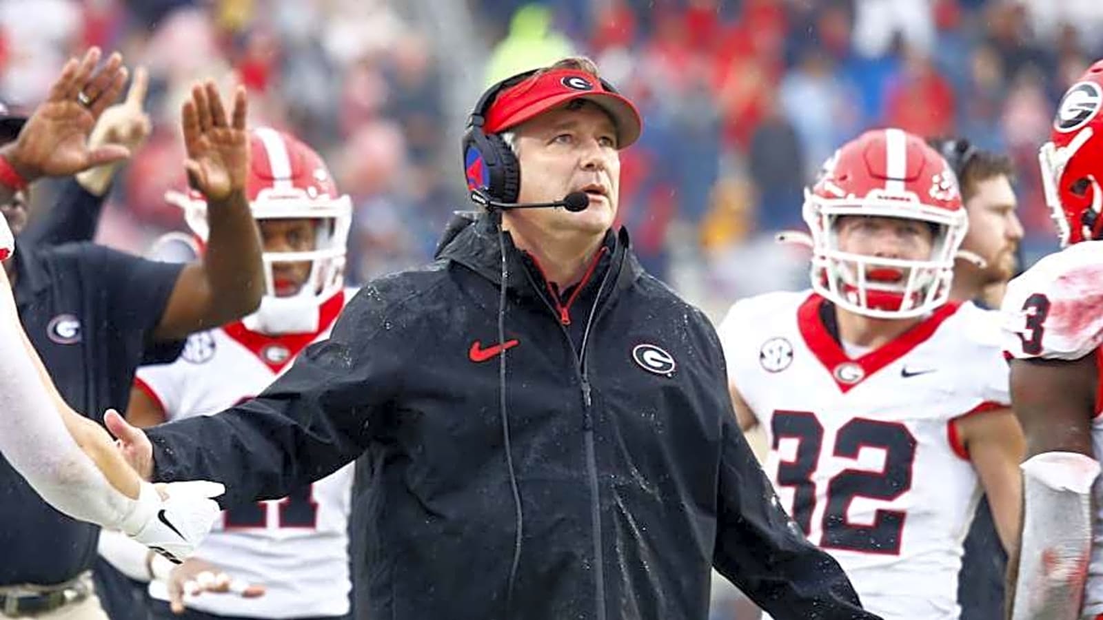 Georgia Bulldogs Ranked Outside of Top 5 According to Major College Football Analyst