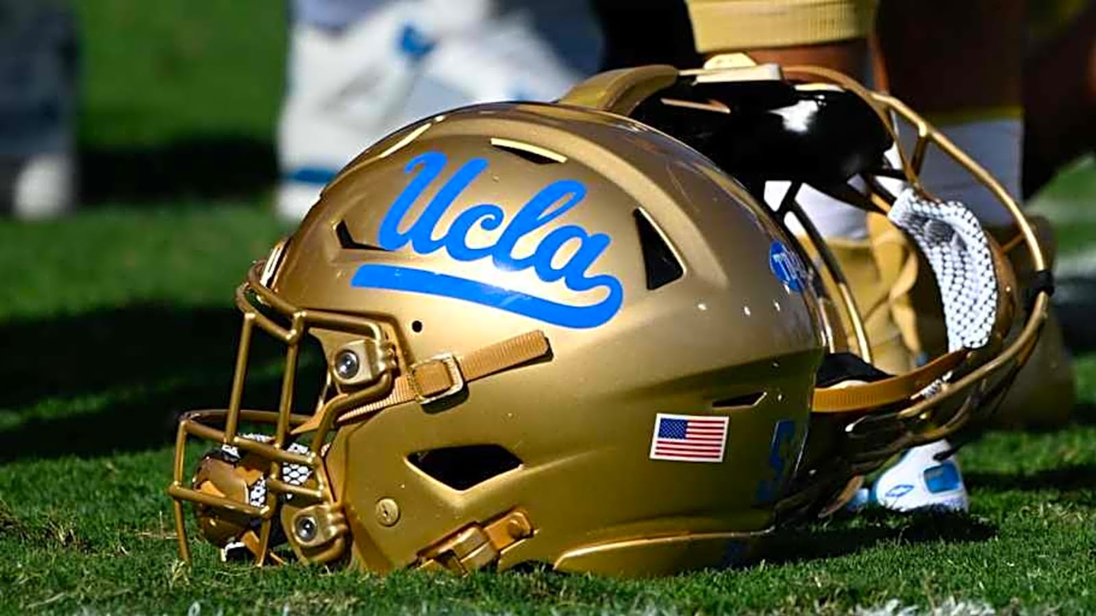 This Surprise Tennessee Bond is Powering UCLA&#39;s Defense