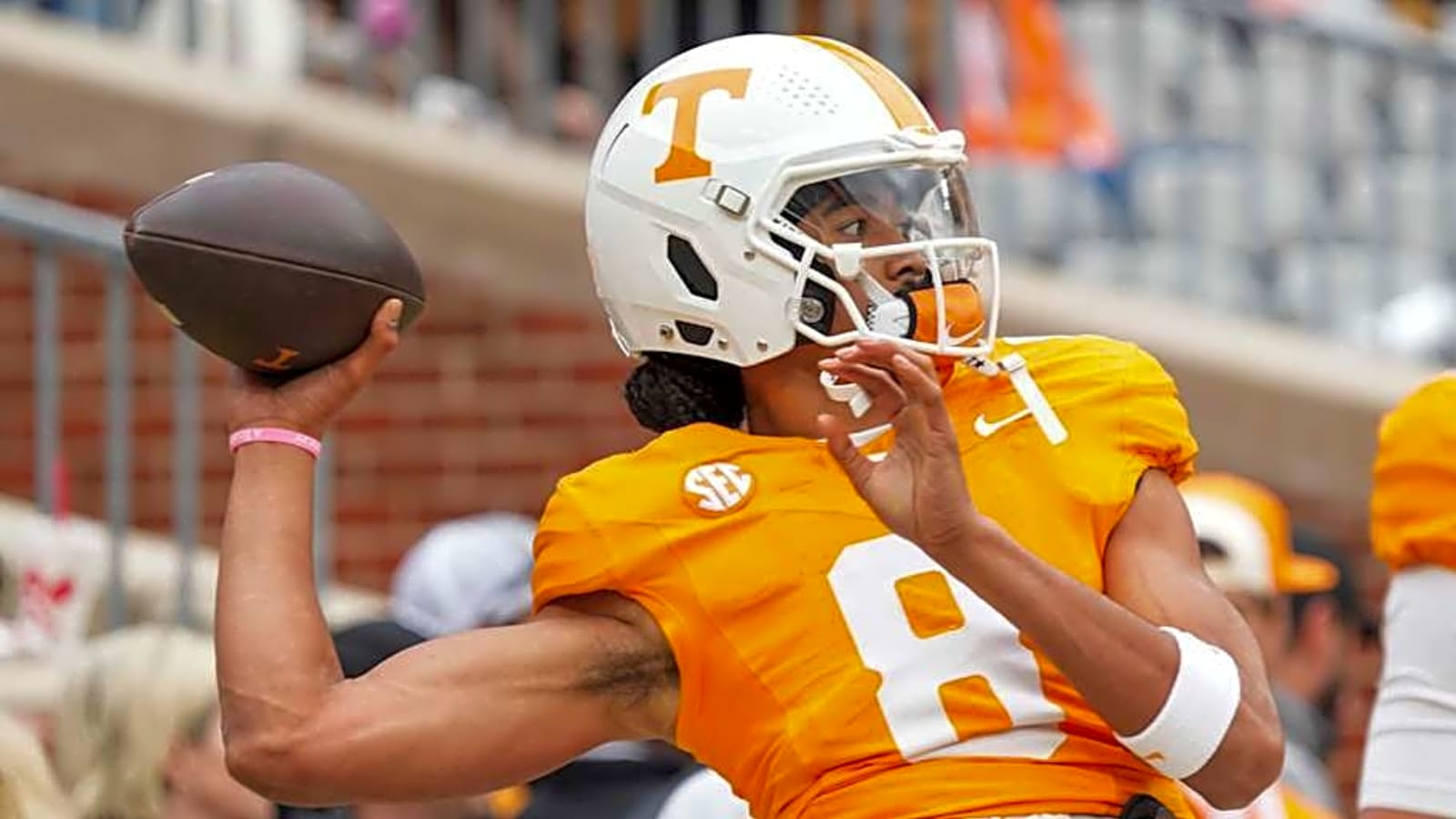 Iamaleava Named in New Top-25 CFB QB Rankings