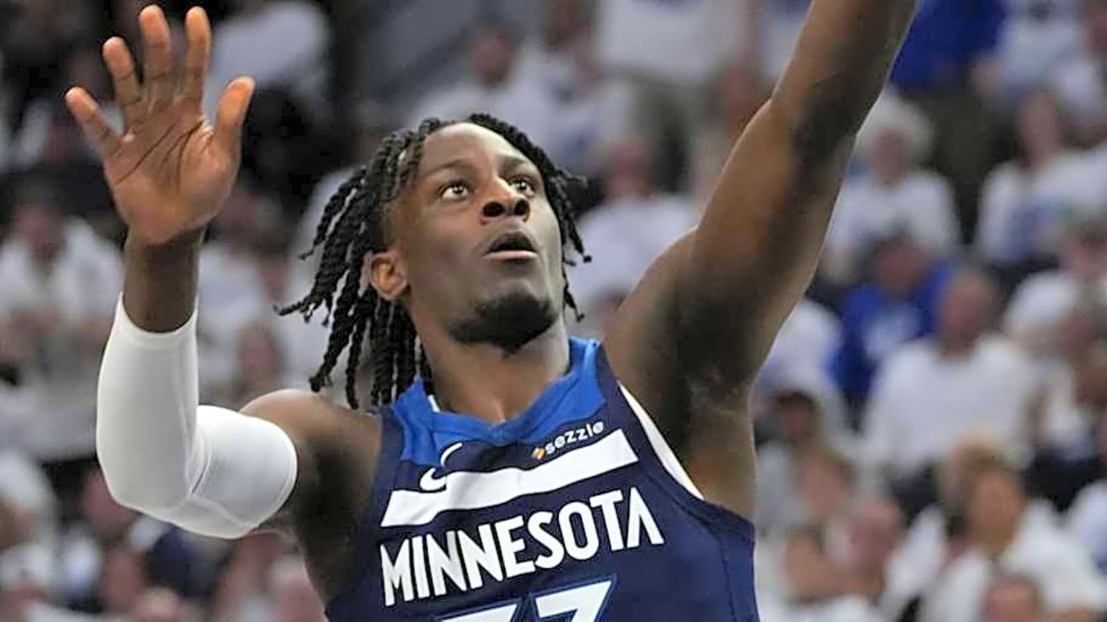 Rob Dillingham and Leonard Miller shine, Wolves remain perfect at Summer League