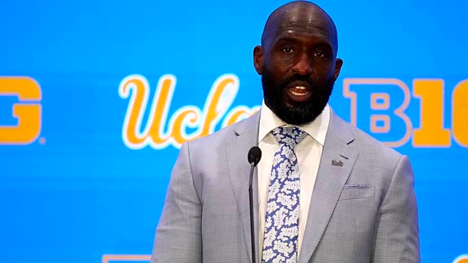 What UCLA&#39;s 2027 Board Looks Like Following Newest QB News