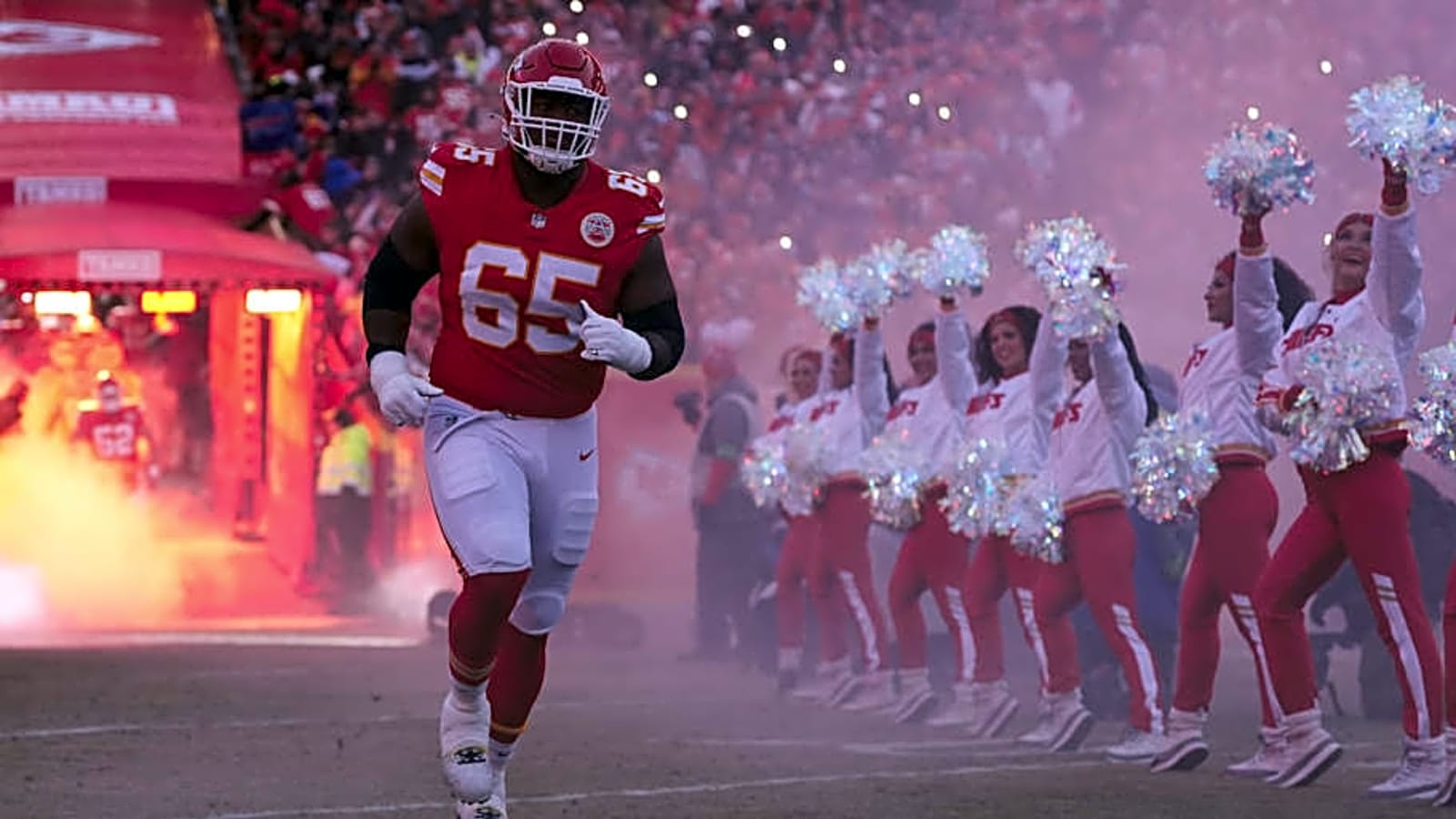Trey Smith&#39;s extension turns up the heat on Chiefs’ offense to deliver