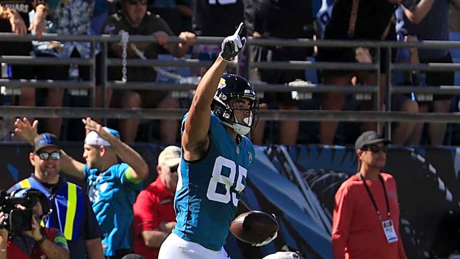 Jaguars&#39; Brenton Strange Seems Primed for a Breakout