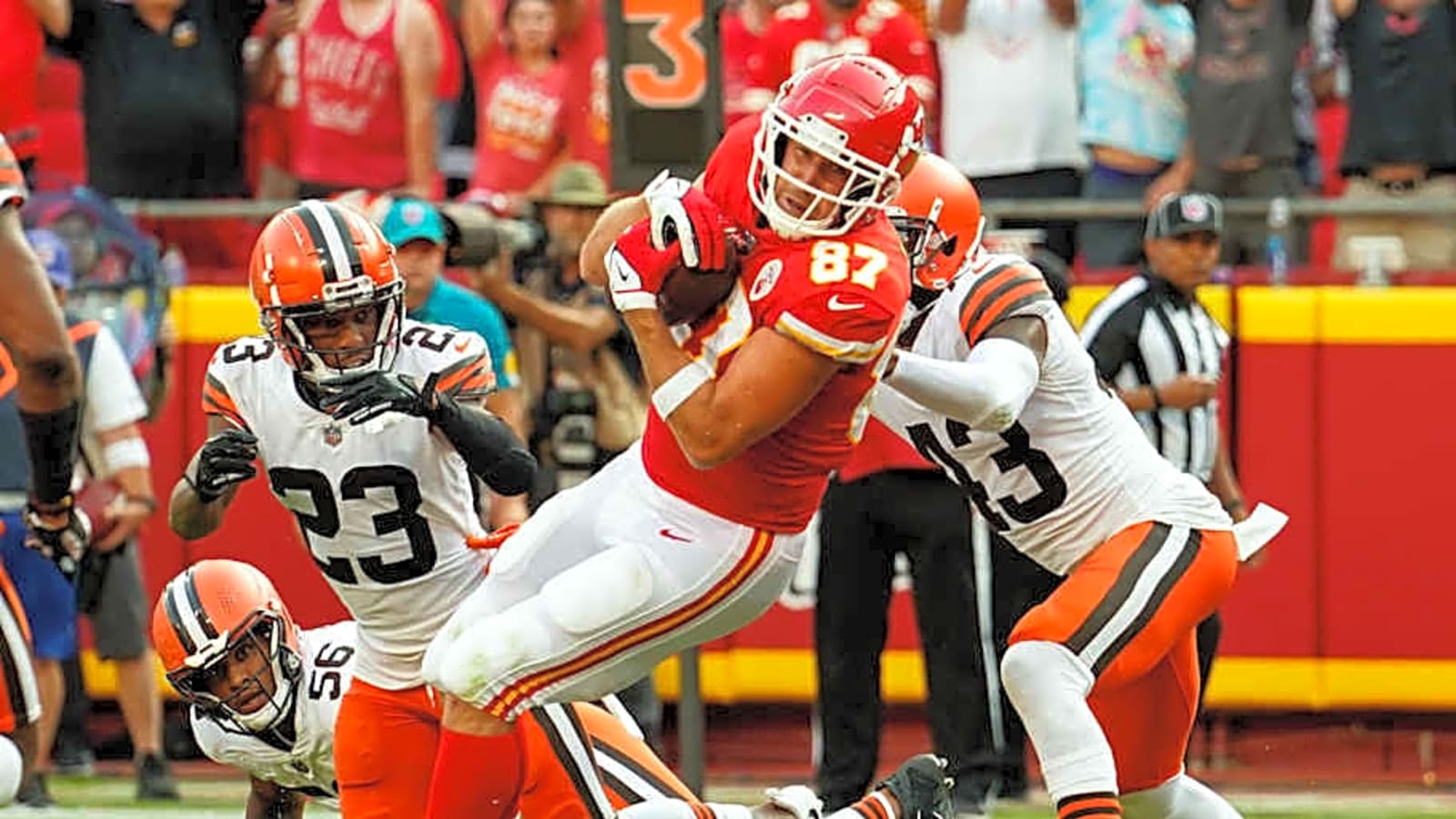 Former Browns Coach Speaks Out With Strong Criticism of Travis Kelce