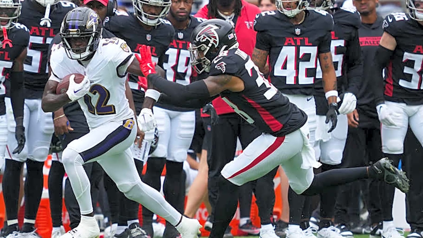 Six Ravens Land on CFL Negotiation Lists