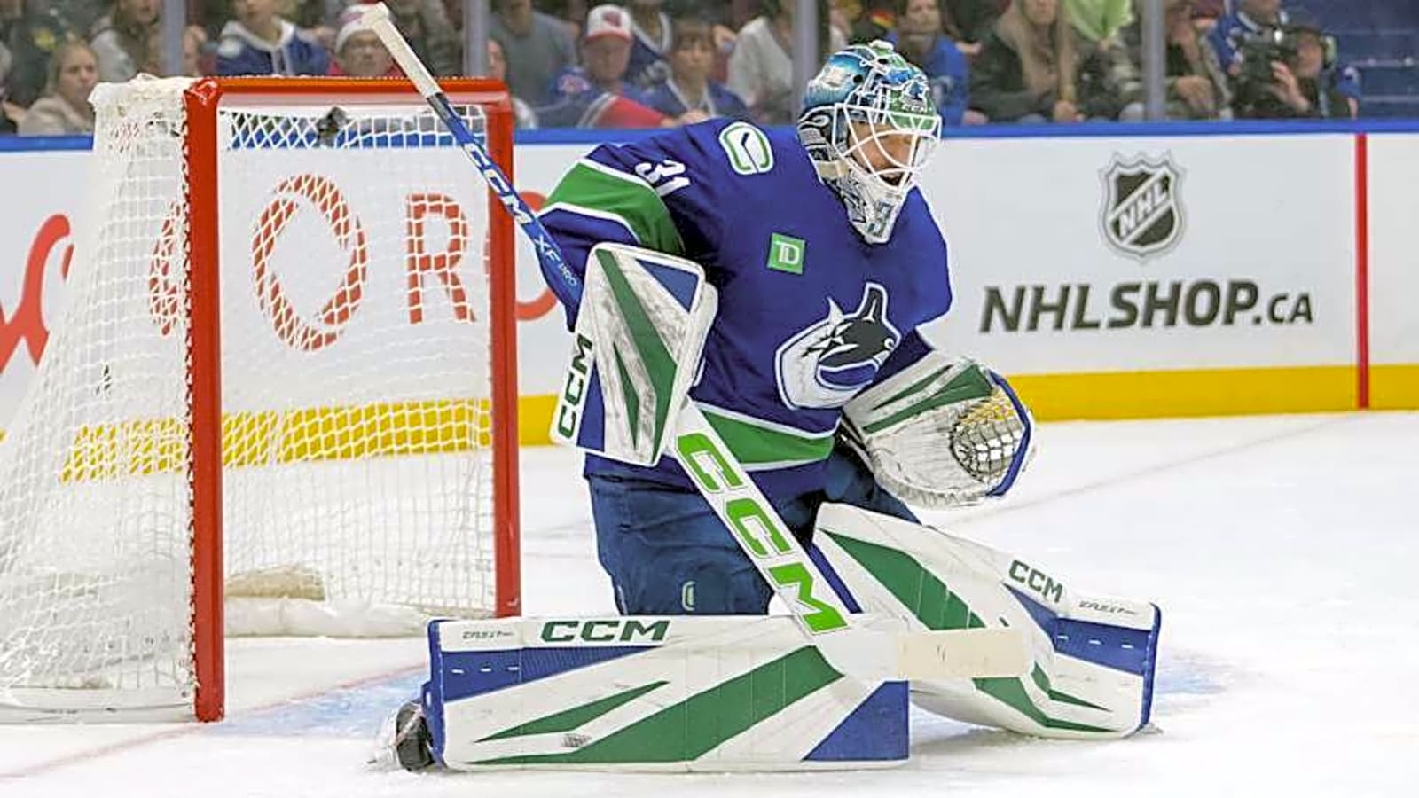 Canucks Trade Goalie to Penguins