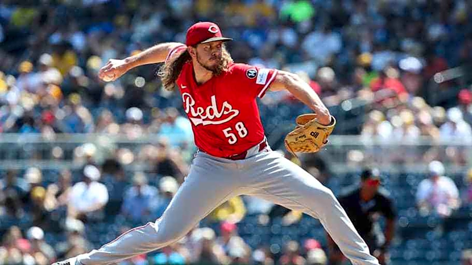 Unlikely Arms Team Up to Lock Down Reds’ Win Over Angels
