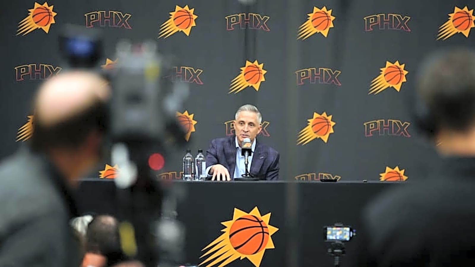 Phoenix Suns Player Could Reportedly Leave NBA