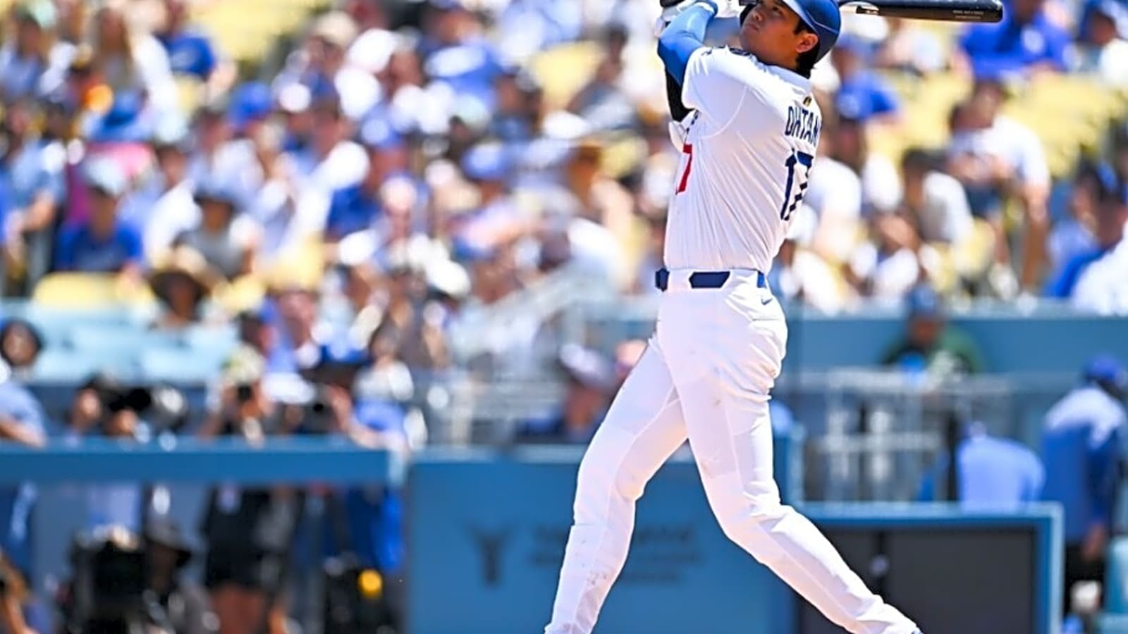 Dave Roberts: Shohei Ohtani ‘Very Comparable’ But Barry Bonds ‘In A Class By Himself’