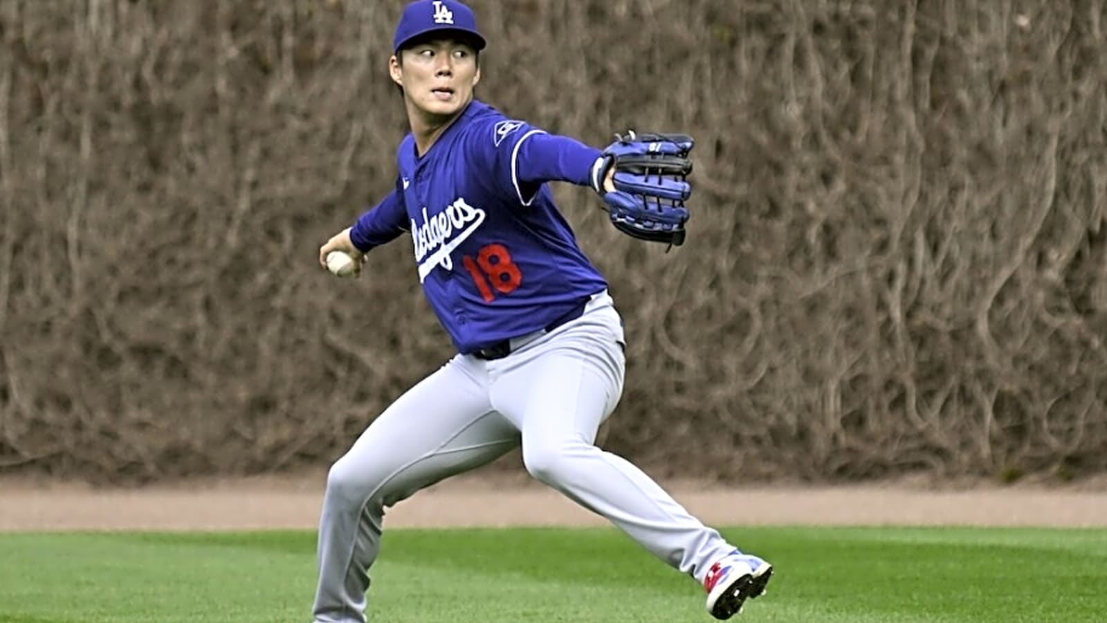  Yoshinobu Yamamoto’s Right Shoulder Injury Not Of Any Concern In 2025