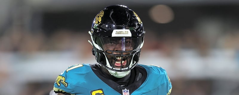 Jaguars' Allen and son share special moment before Week 6 game