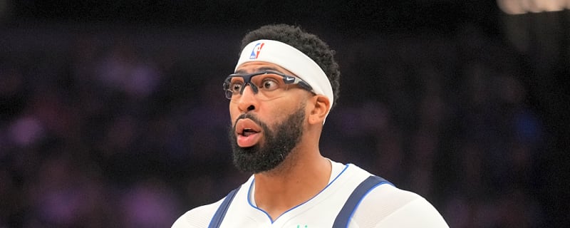 Anthony Davis calls out the media amid trade and injury speculation