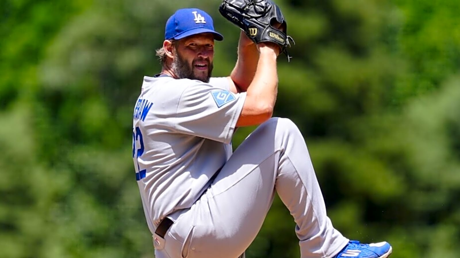  Clayton Kershaw Appreciates Dave Roberts ‘Protecting’ Him