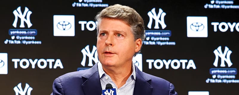 Jeter defends Steinbrenner amid complaints about Yankees' offseason