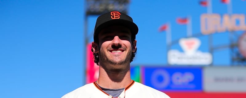 Can promotion of top prospect help Giants make playoff push?