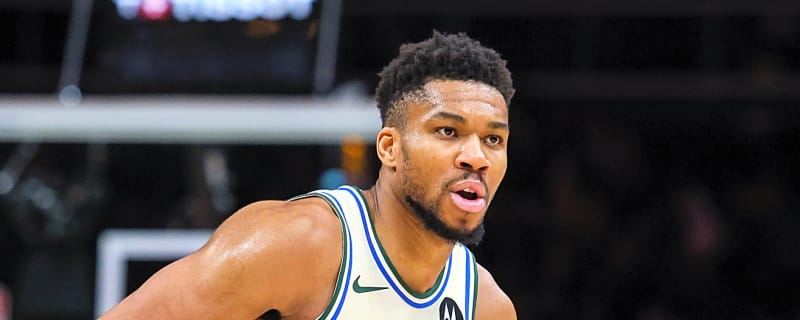 Giannis Antetokounmpo puts Bucks teammates on blast