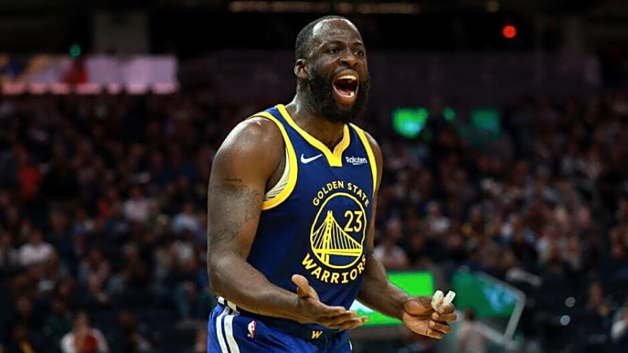 Warriors blow late lead vs Bulls as play-in fears grow after Draymond Green mistake