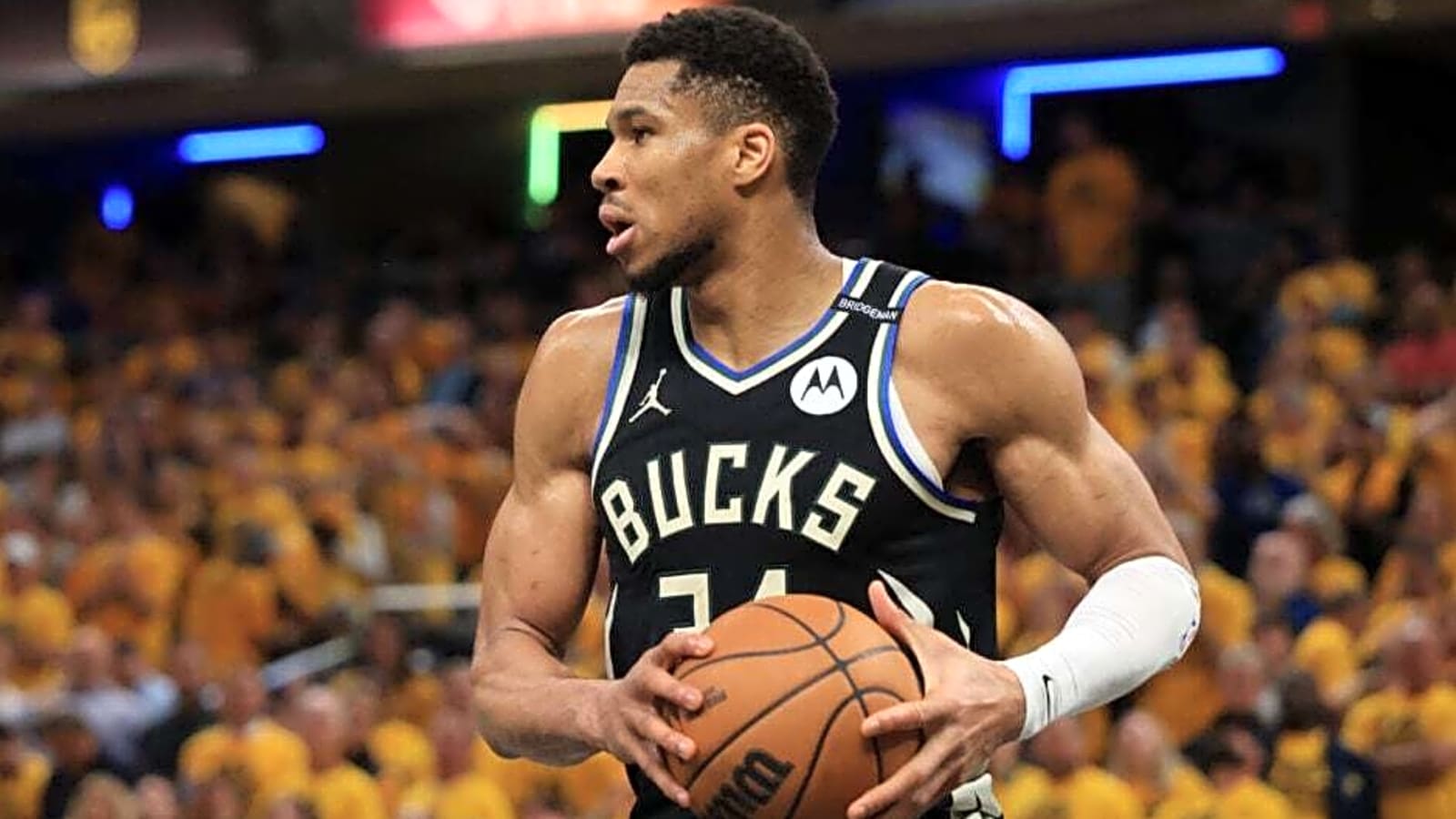 How NBA teams reacted to the Bucks and the Knicks discussing a Giannis Antetokounmpo trade revealed