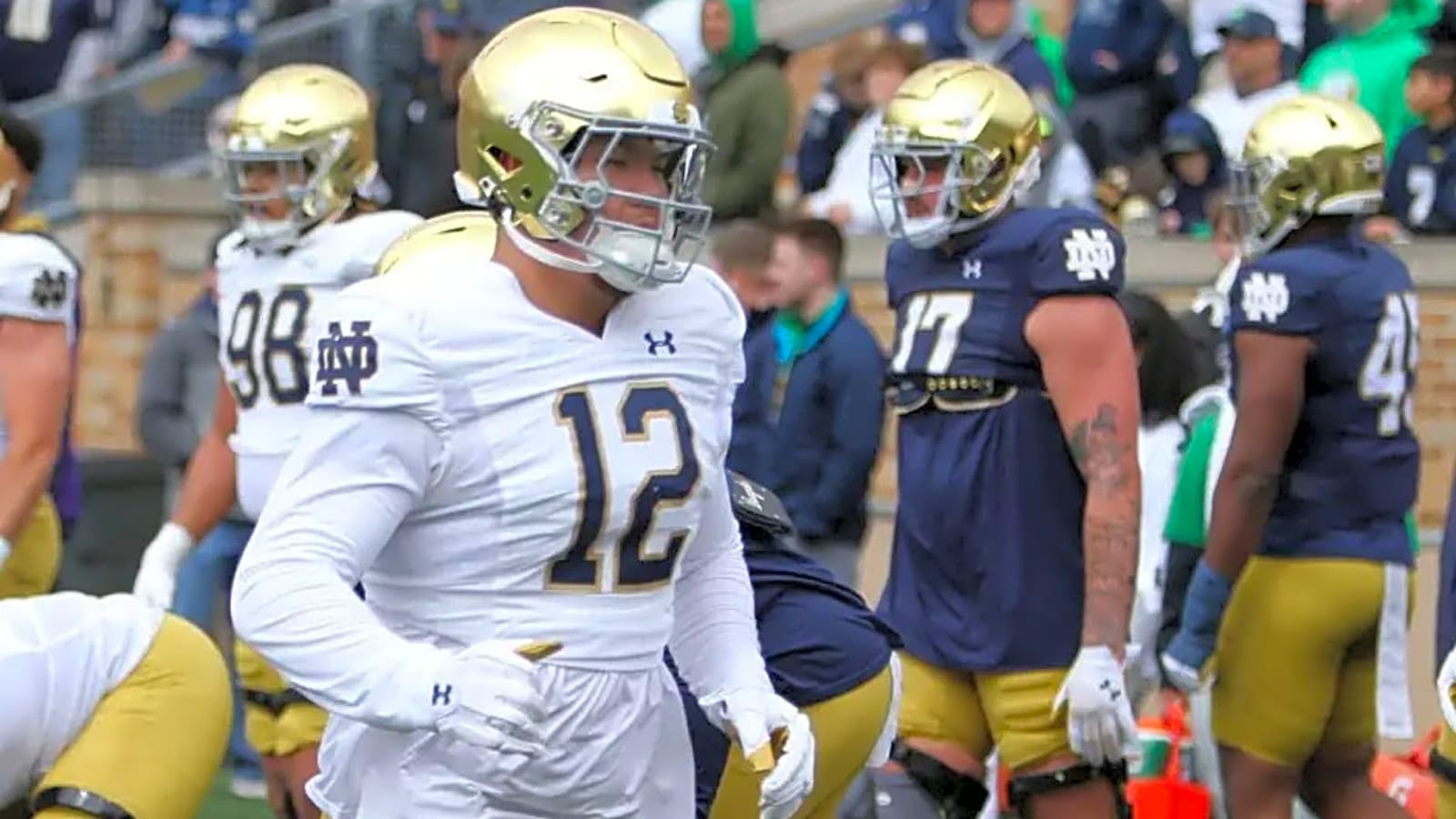 Notre Dame pass rusher suffers serious injury; out for beginning of season