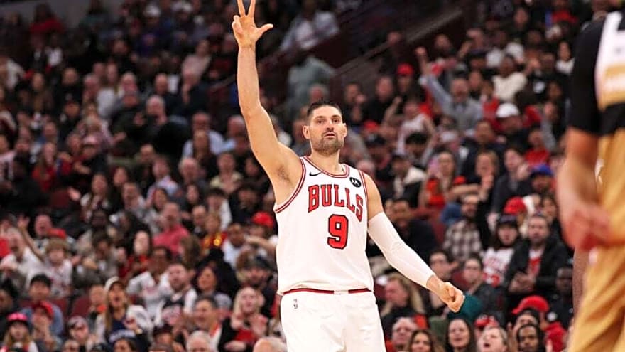 Nikola Vucevic makes clear he is unhappy with the the Chicago Bulls after barely beating the Wizards