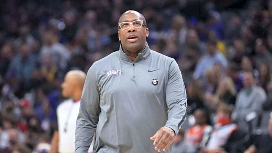 Mike Brown blasts Knicks despite 21-point comeback vs Warriors as slow-start concern grows