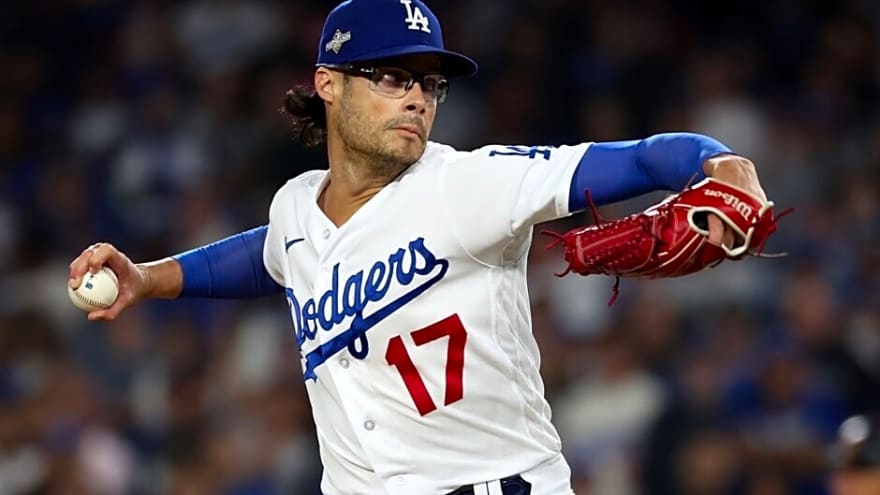 Former Dodgers Pitcher Joe Kelly Retires