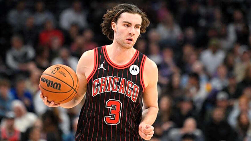 Josh Giddey equals Kobe Bryant and Kareem Abdul-Jabbar record in Chicago Bulls defeat