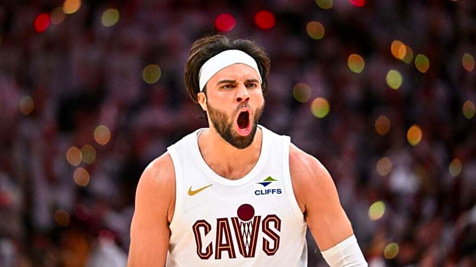 Chicago born Cavaliers star Max Strus says he idolized another player instead of LeBron James or Michael Jordan