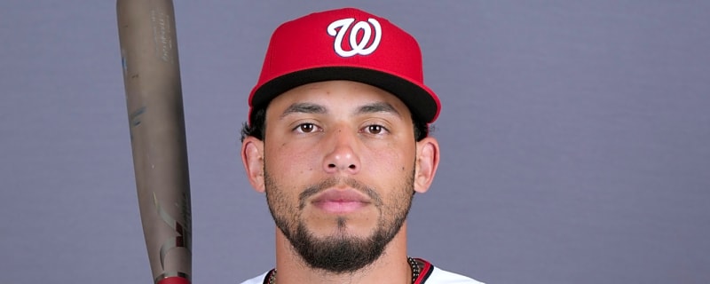 Nationals To Select Yohandy Morales
