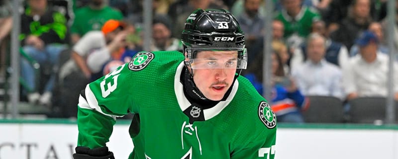 Blackhawks Loan Nine Players to Rockford