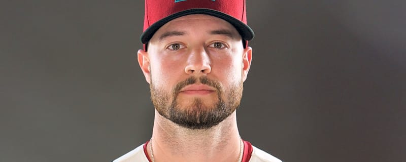 Diamondbacks Release Thomas Hatch