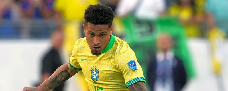 Wolverhampton Wanderers boss provides update on Manchester United’s approach to sign Joao Gomes