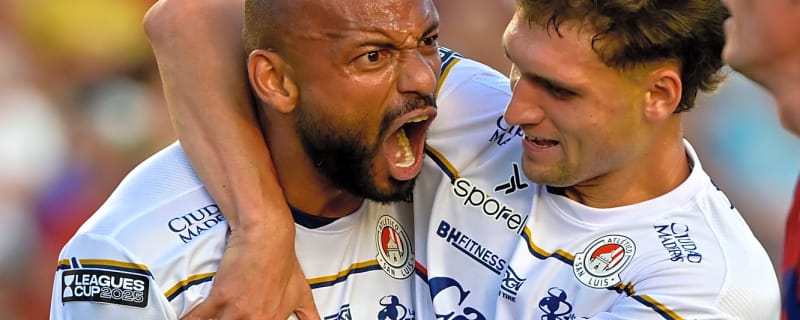 Joao Pedro 'deserves' to leave, says ex-Chelsea man in extraordinary dig at Blues