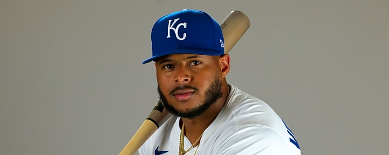 Cardinals Sign Nelson Velazquez To Minor League Deal