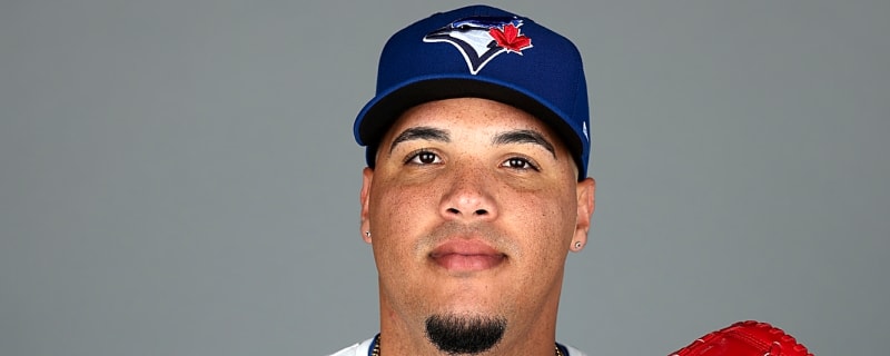 Blue Jays to select Lazaro Estrada