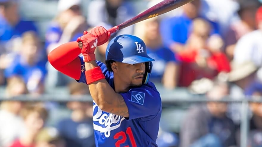 Santiago Espinal Trending Toward Making Dodgers Opening Day Roster