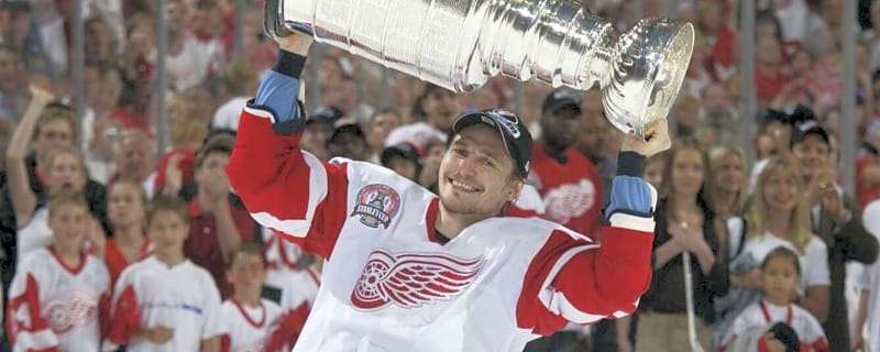 Red Wings set to finally honor franchise legend