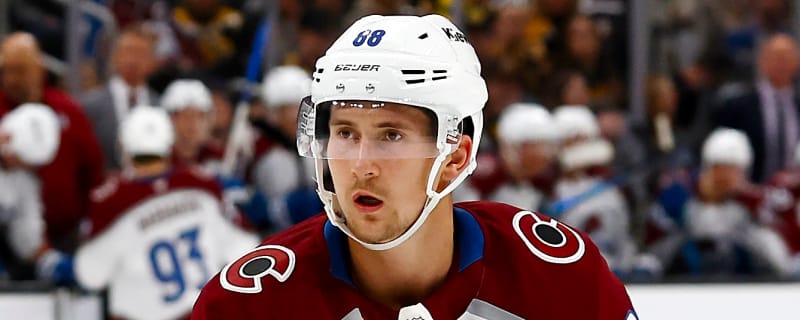 Avalanche sign Martin Necas to eight-year extension
