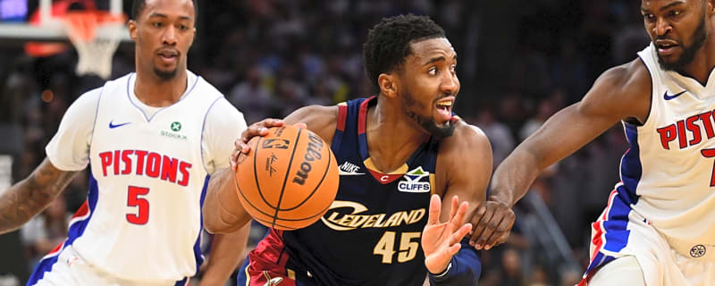 Donovan Mitchell's historic second half evens Cavaliers-Pistons series