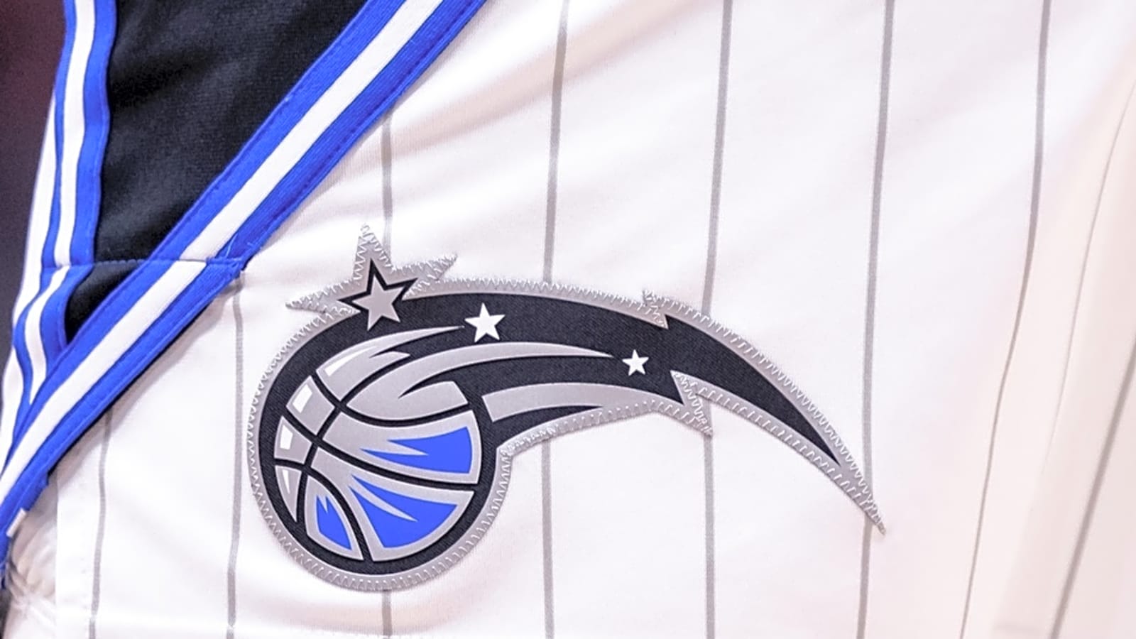 Magic Sign Former Heat Center To Two-Way Deal