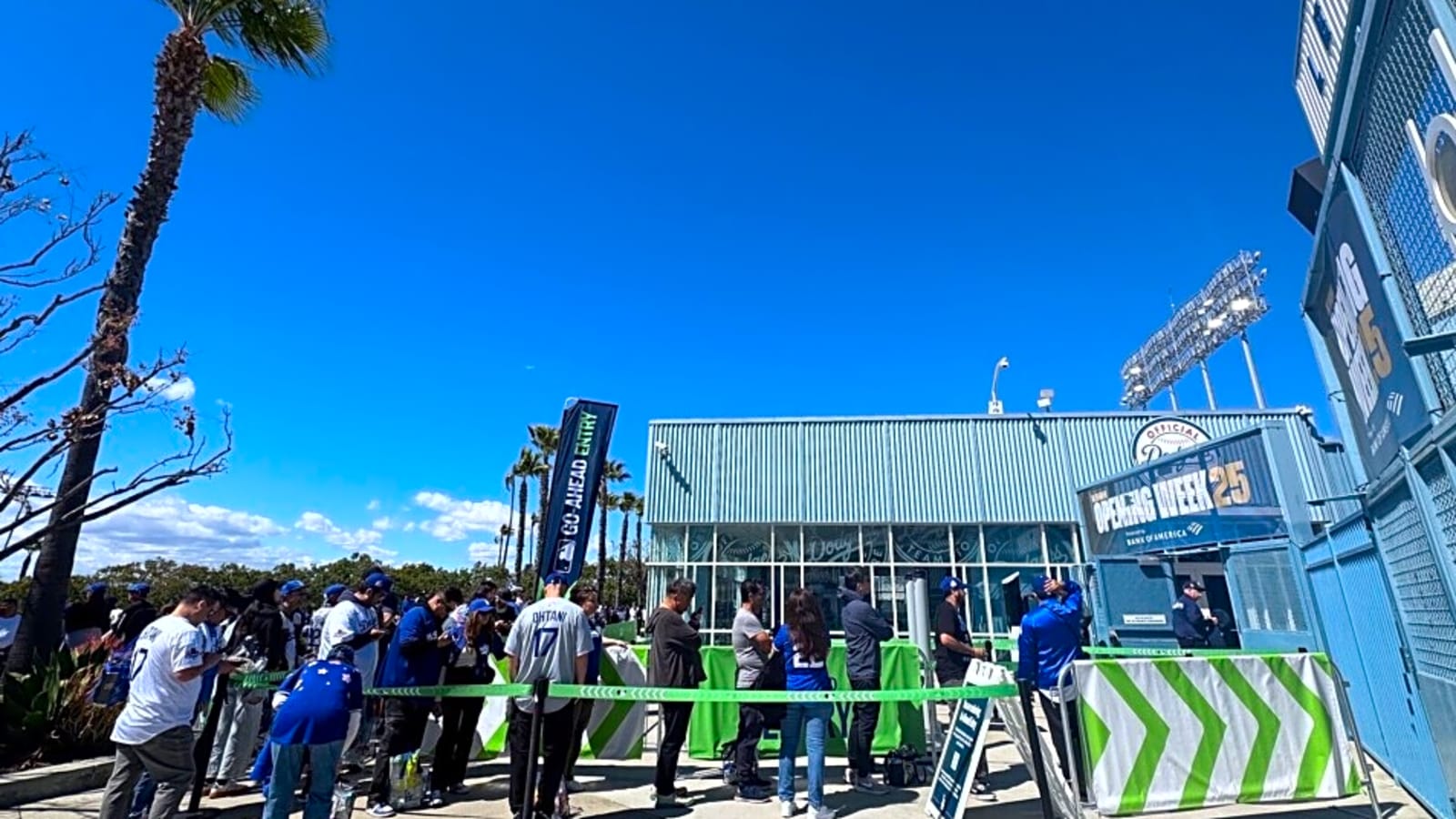 How To Use MLB Go-Ahead Entry At Dodger Stadium
