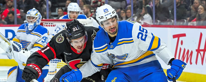 Star winger Jordan Kyrou leaves Blues game with injury