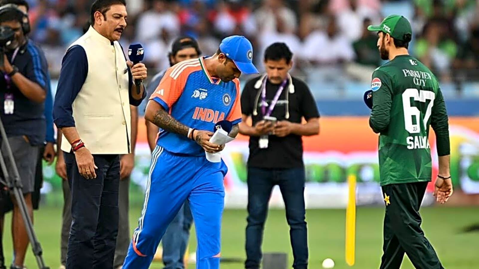 Asia Cup 2025, Super Four, Match 2: India and Pakistan avoid handshake at toss for second time in a row