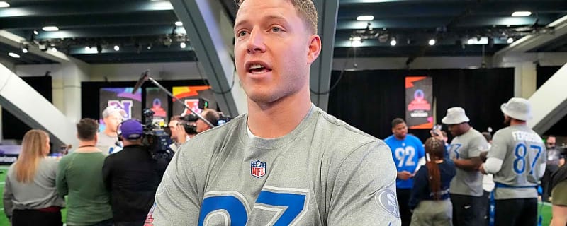 Olivia Culpo hilariously catches 49ers’ Christian McCaffrey’s sneaky UFC move